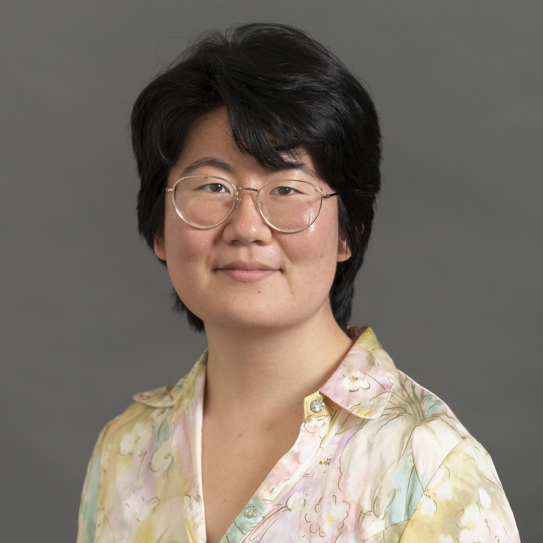 Headshot of Julia Xia